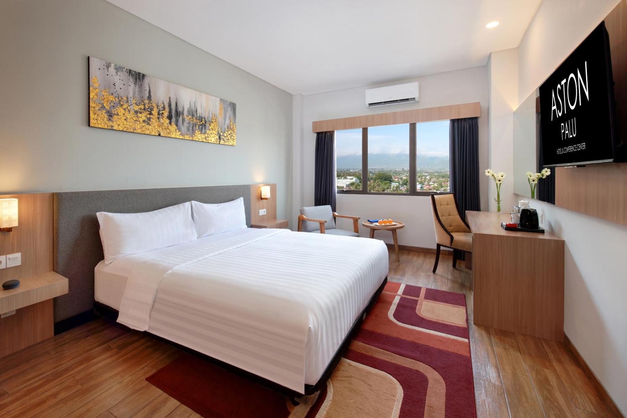 Aston Palu Hotel & Conference Center Luaran gambar